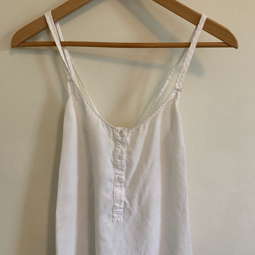 Cloth and stone white tank with buttons